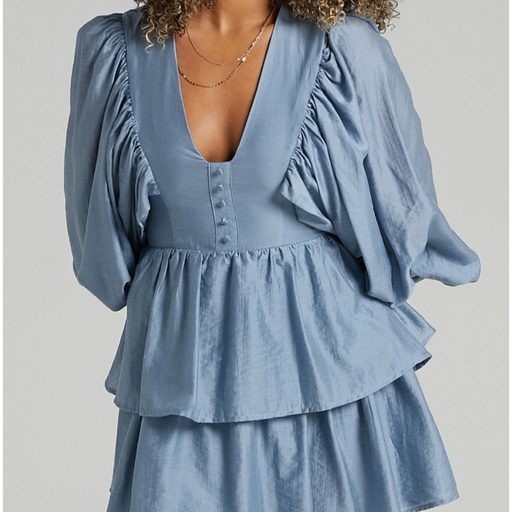 Showpo Constance Wide Sleeve Mini Party Dress Dusty Blue Size 2 - Picture 3 of 11